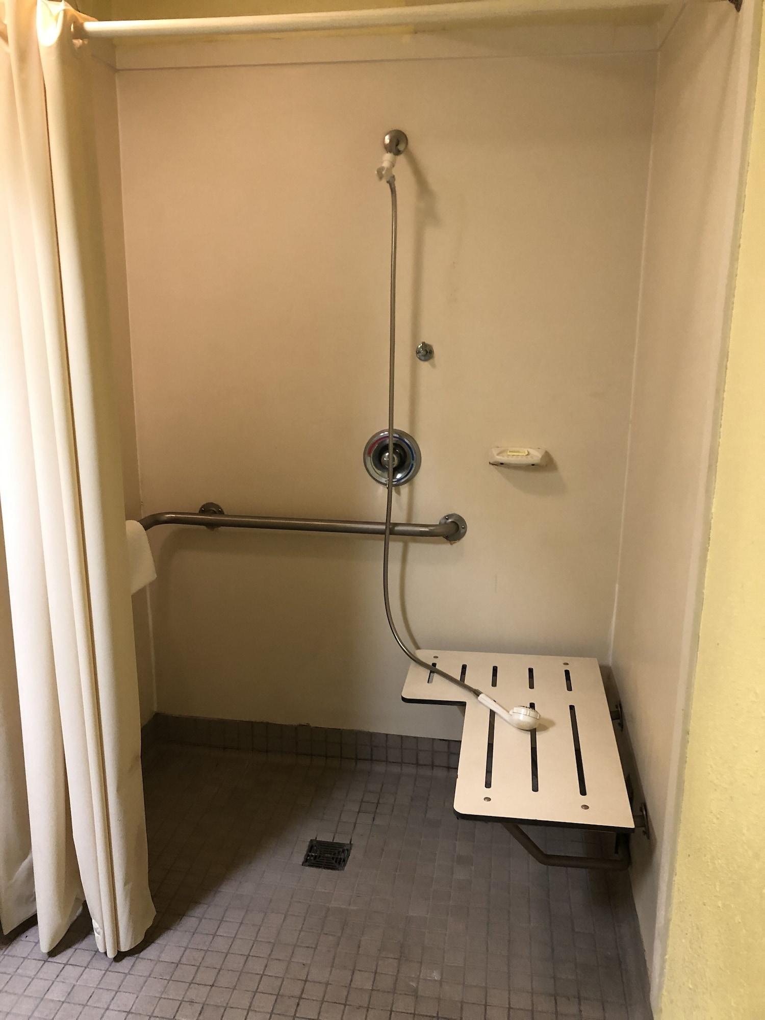 Travel Inn Motel Hartford Kültér fotó