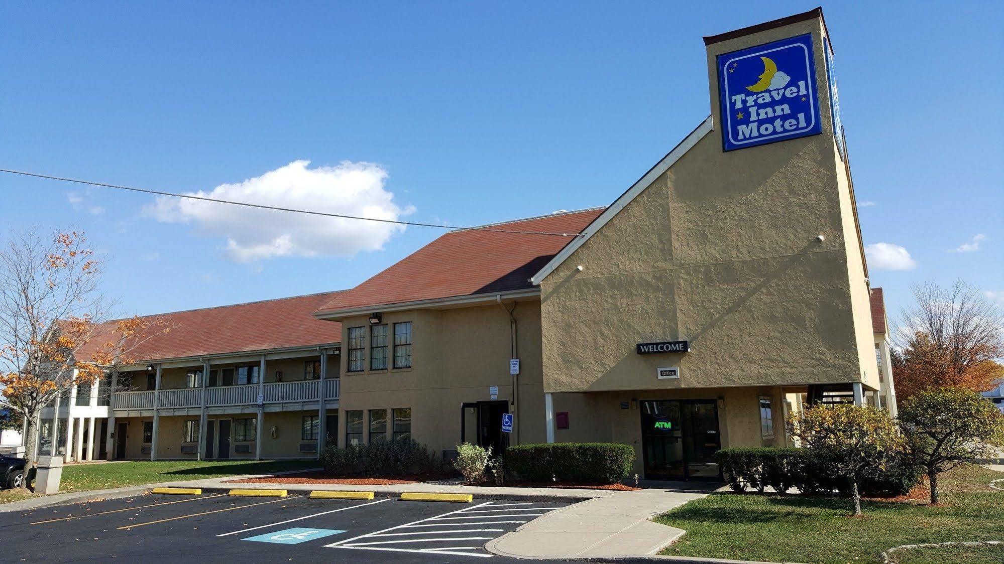 Travel Inn Motel Hartford Kültér fotó